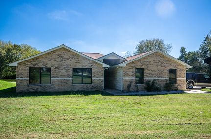 Farm and Ranch in Navarro County, Texas