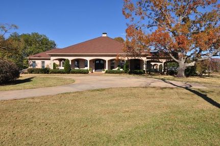 Farm and Ranch in Van Zandt County, Texas
