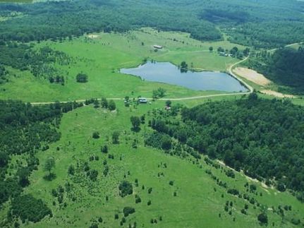 Farm and Ranch in Izard County, Arkansas