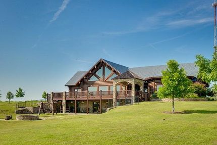 Farm and Ranch in Ellis County, Texas