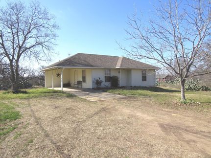 House in Milam County, Texas