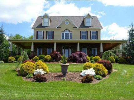 Farm and Ranch in Russell County, Virginia
