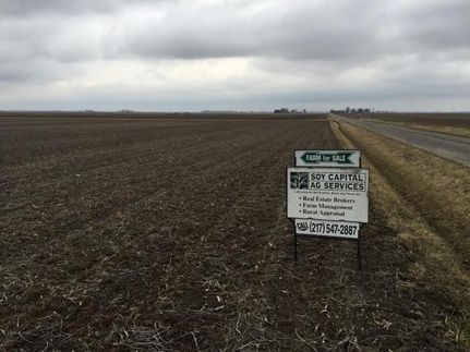 Farm and Ranch in Christian County, Illinois