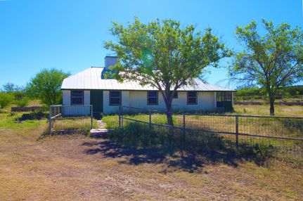 Farm and Ranch in Val Verde County, Texas