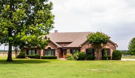 Farm and Ranch in Henderson County, Texas