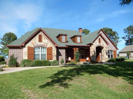 Farm and Ranch in Henderson County, Texas