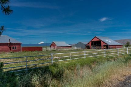 Land in Wasco County, Oregon