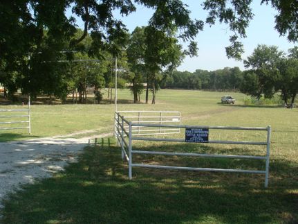 Farm and Ranch in Grayson County, Texas