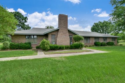 Farm and Ranch in Hopkins County, Texas