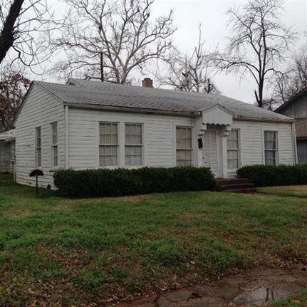 House in Lamar County, Texas