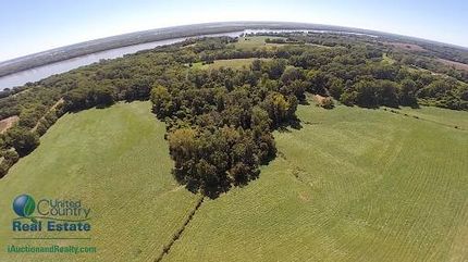 Farm and Ranch in Calhoun County, Illinois