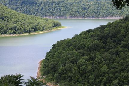 Farm and Ranch in DeKalb County, Tennessee
