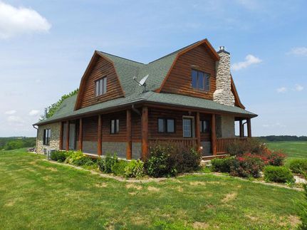 House in Pike County, Illinois