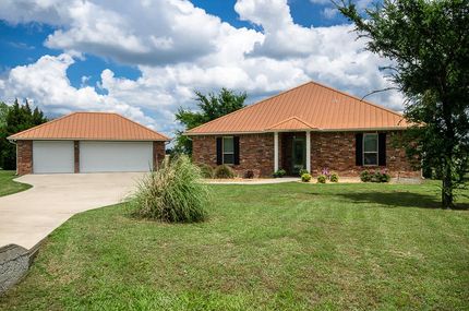 Farm and Ranch in Navarro County, Texas