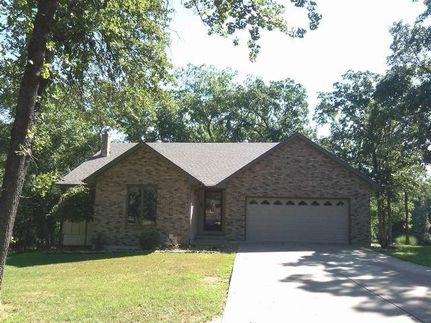 House in Cedar County, Missouri