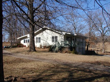 Farm and Ranch in Howell County, Missouri