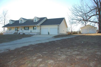Farm and Ranch in Howell County, Missouri