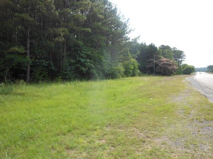 Farm and Ranch in Elmore County, Alabama