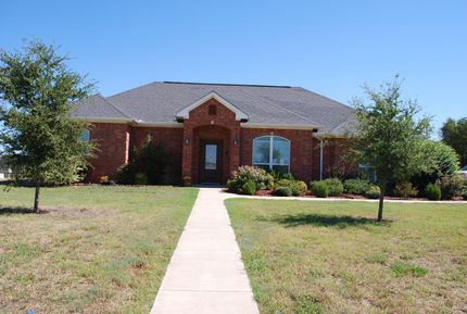 Farm and Ranch in Hill County, Texas