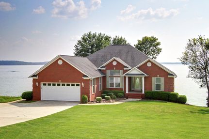 Farm and Ranch in Limestone County, Alabama