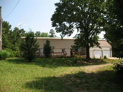 Land in Howell County, Missouri