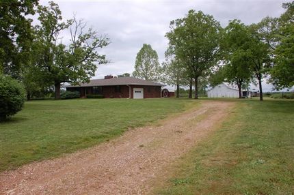 Farm and Ranch in Howell County, Missouri