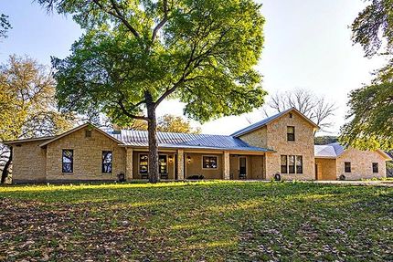Farm and Ranch in Uvalde County, Texas