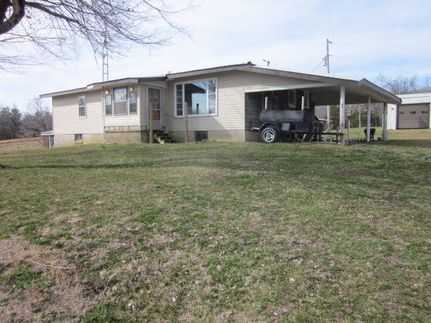 House in Caldwell County, Kentucky