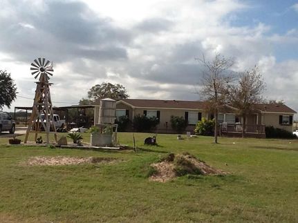 Farm and Ranch in Karnes County, Texas