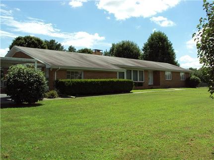 Farm and Ranch in Coffee County, Tennessee