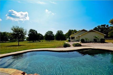 Farm and Ranch in Navarro County, Texas