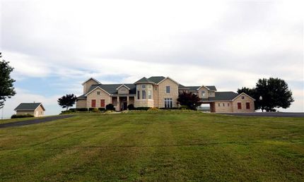 Farm and Ranch in Howell County, Missouri