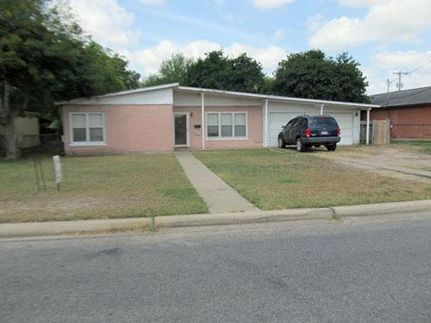Land in Bee County, Texas