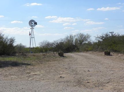 Horse Property in Duval County, Texas