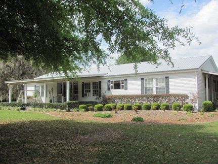 Farm and Ranch in Gilchrist County, Florida
