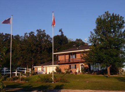 Farm and Ranch in Ozark County, Missouri