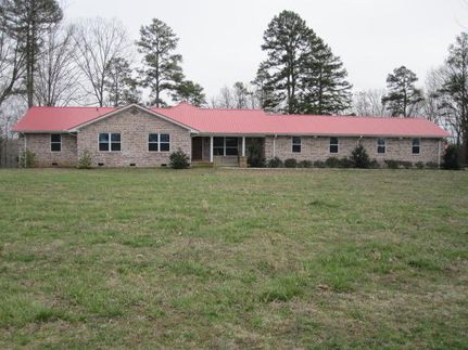 Farm and Ranch in Benton County, Mississippi