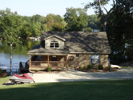 Land in Lauderdale County, Alabama