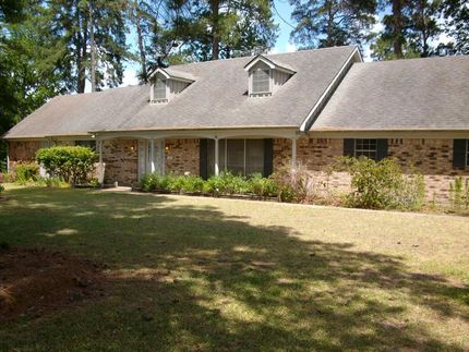 House in Shelby County, Texas