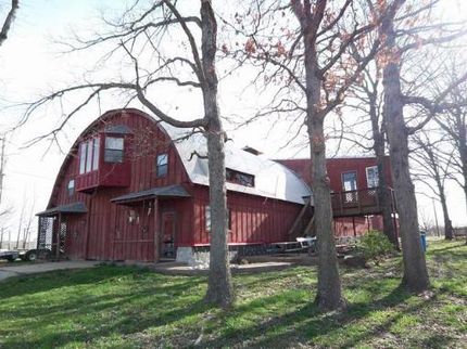 Farm and Ranch in Cedar County, Missouri