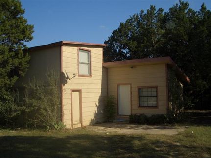 Farm and Ranch in Hill County, Texas