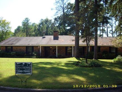 House in Shelby County, Texas