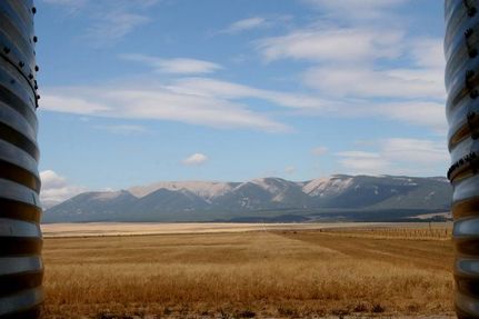 Farm and Ranch in Golden Valley County, Montana