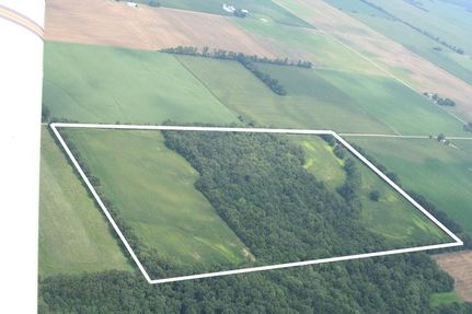 Farm and Ranch in Wayne County, Illinois