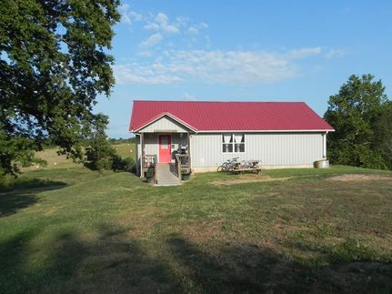 Farm and Ranch in Douglas County, Missouri