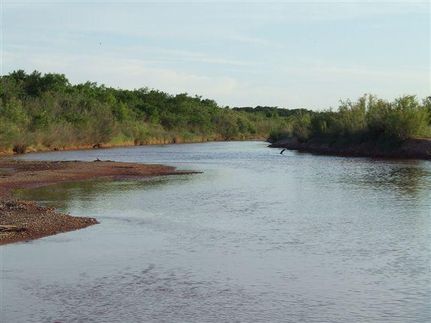 Riverfront Property in Baylor County, Texas