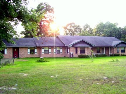 Farm and Ranch in Anderson County, Texas