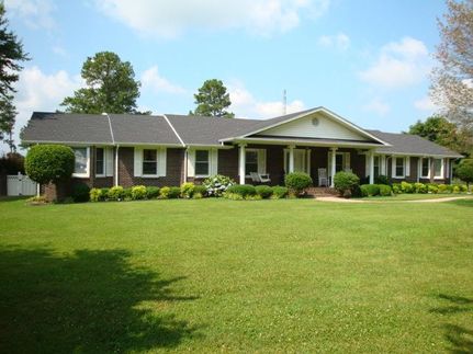 Farm and Ranch in Limestone County, Alabama