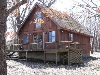 Land in Hickory County, Missouri