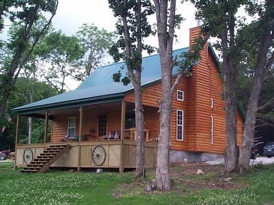 Farm and Ranch in Benton County, Missouri
